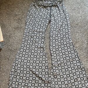 Xhilaration Black and White Geometric Wide Leg Pants